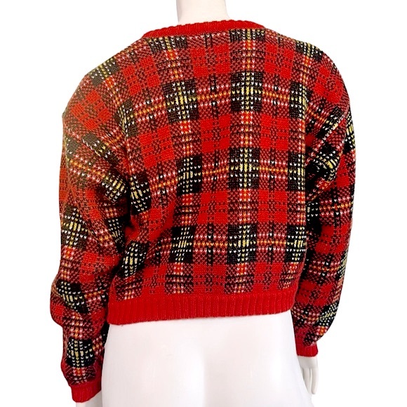 VINTAGE 90’s LizSport Tartan Red Black Plaid Dense Knit Cropped Pullover Sweater - Picture 2 of 4